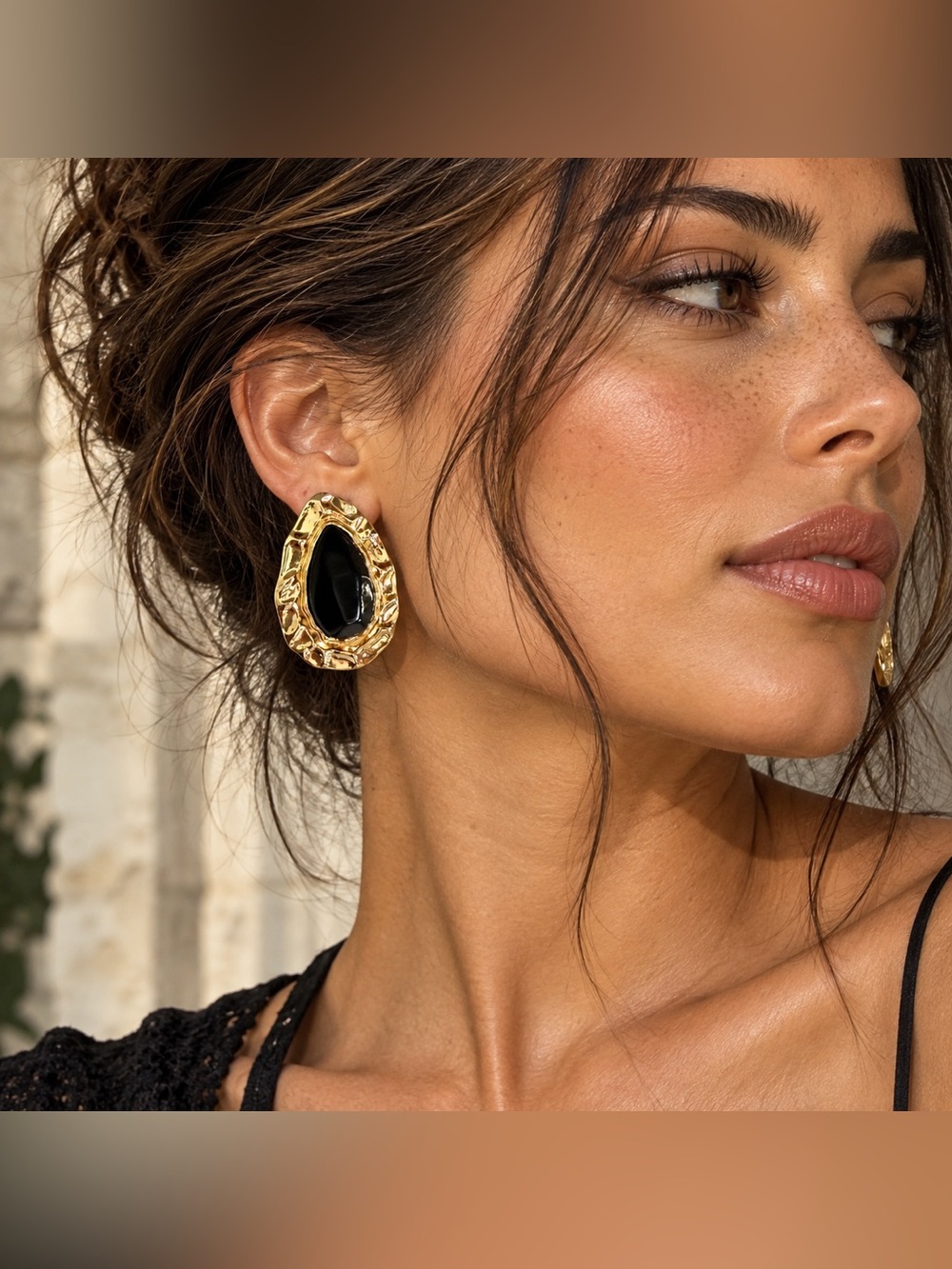 2/$30🌵 Vintage Style Gold Tone Black Teardrop Earrings Hammered Chunky NEW